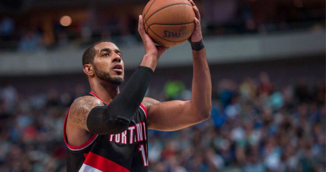 边路反击留 边路反击留